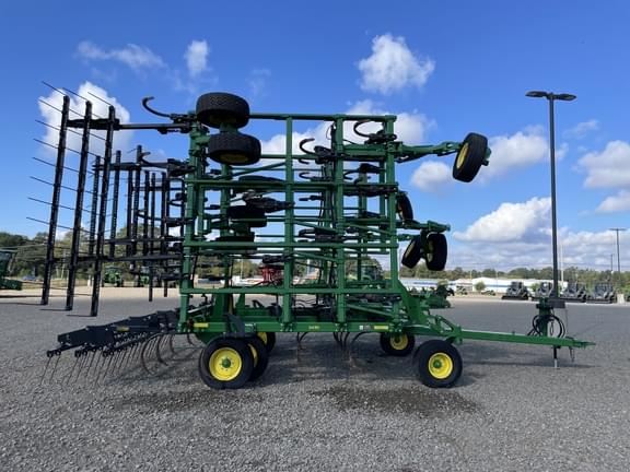 Image of John Deere 2430 equipment image 2