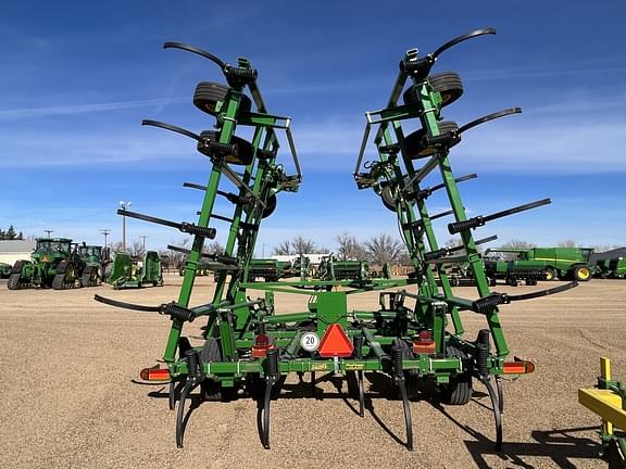 Image of John Deere 2430 equipment image 4