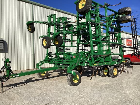 Image of John Deere 2430 equipment image 1