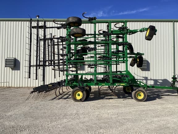 Image of John Deere 2430 equipment image 3