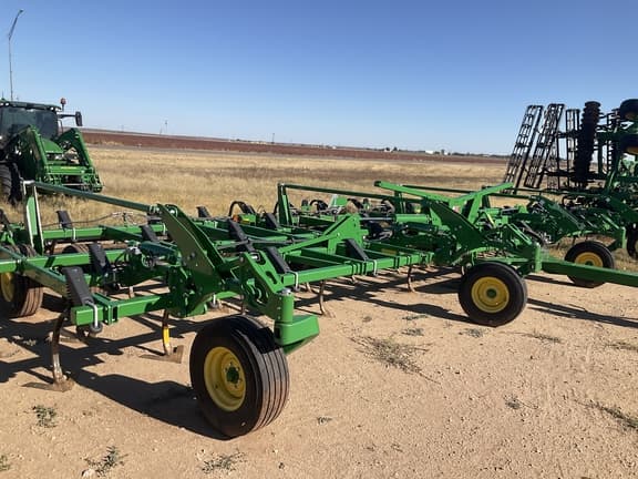 Image of John Deere 2430 equipment image 3