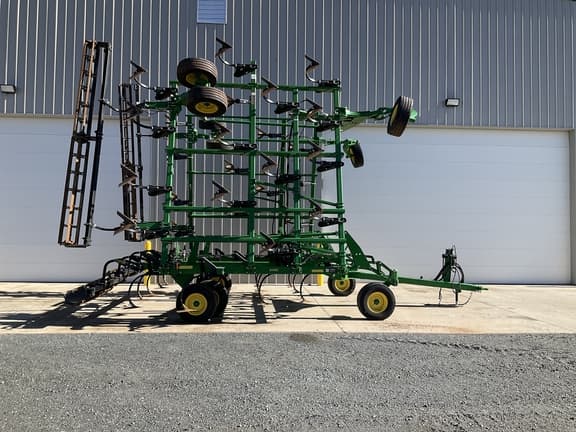 Image of John Deere 2430 equipment image 3