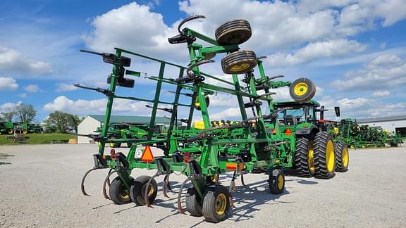 Image of John Deere 2430 equipment image 2