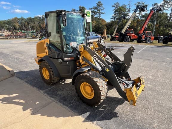 Image of John Deere 244P equipment image 4