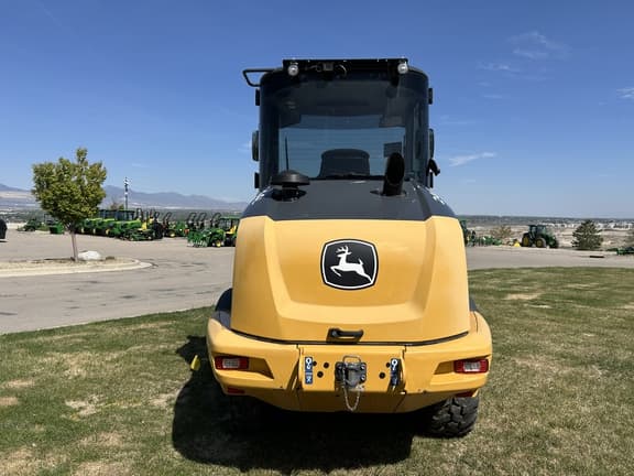 Image of John Deere 244L equipment image 4