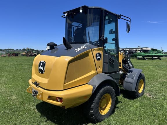 Image of John Deere 244L equipment image 2