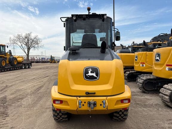 Image of John Deere 244L equipment image 3