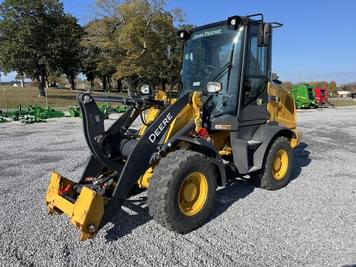 Main image John Deere 244L