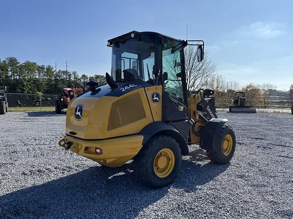 Image of John Deere 244L equipment image 4