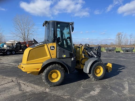 Image of John Deere 244L equipment image 2