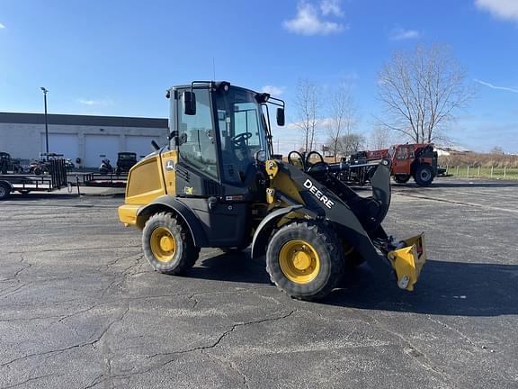 Image of John Deere 244L equipment image 3