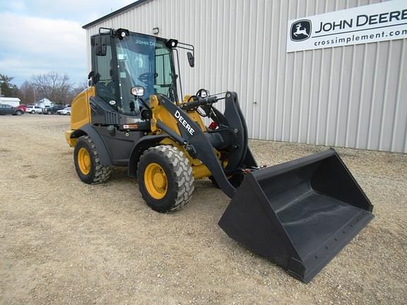 Image of John Deere 244L equipment image 4