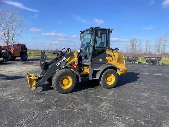 Main image John Deere 244L