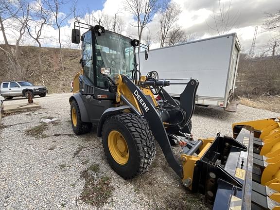 Image of John Deere 244L Primary image