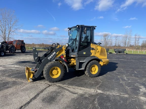 Main image John Deere 244L