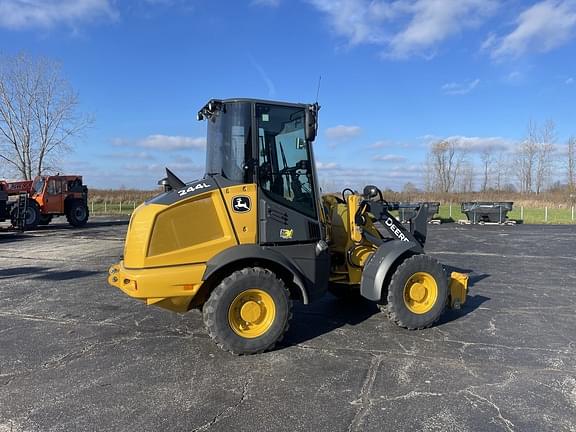 Image of John Deere 244L equipment image 2