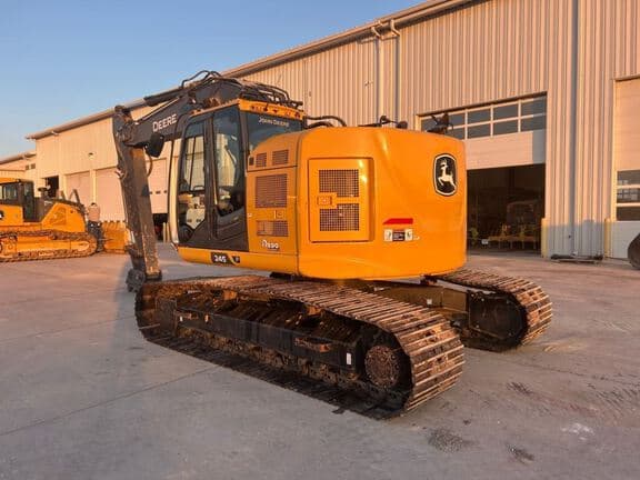 Image of John Deere 245P equipment image 2