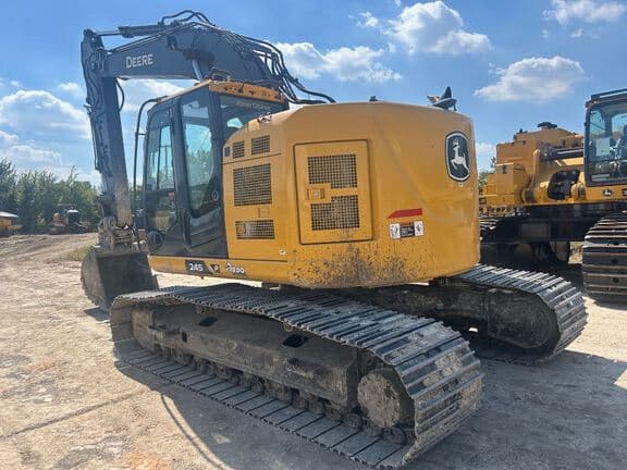 Image of John Deere 245P equipment image 3