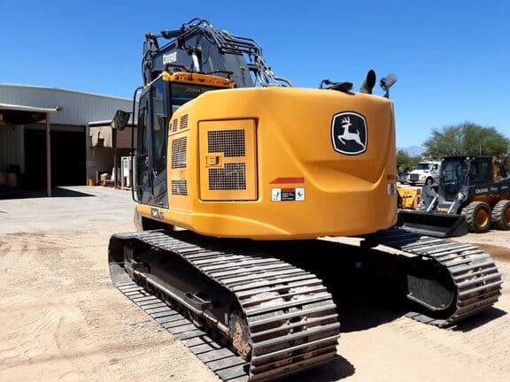 Image of John Deere 245P equipment image 2