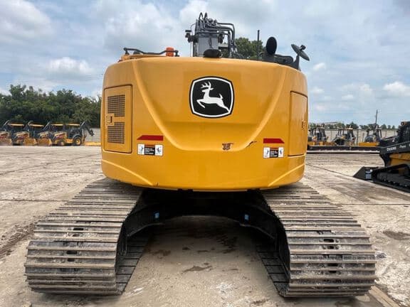 Image of John Deere 245P equipment image 2