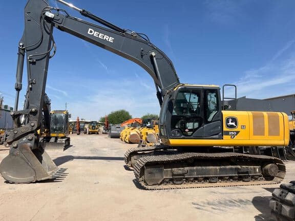 Image of John Deere 250P equipment image 1