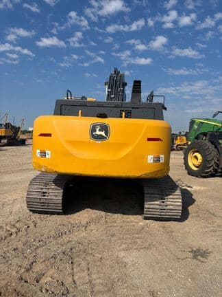 Image of John Deere 250P equipment image 2