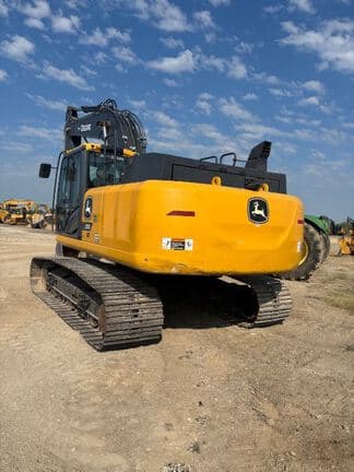 Image of John Deere 250P equipment image 4