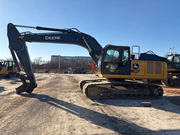 Image of John Deere 250P equipment image 1