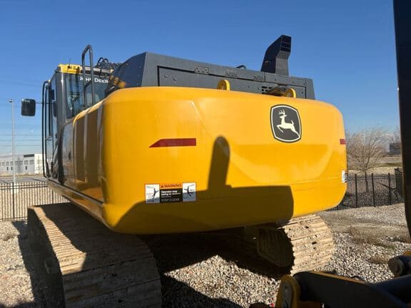 Image of John Deere 250P equipment image 3