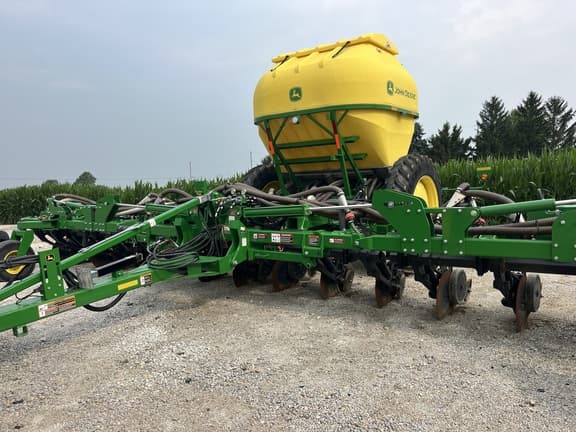 Image of John Deere 2510H Primary image