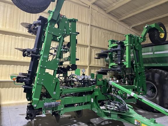 Image of John Deere 2510H equipment image 1