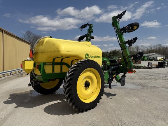 Image of John Deere 2510L equipment image 2