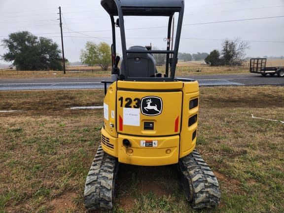 Image of John Deere 26P equipment image 3