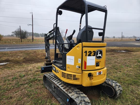 Image of John Deere 26P equipment image 2