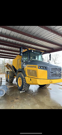 Image of John Deere 260P Image 0