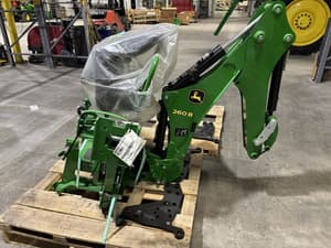 2023 John Deere 260B Image
