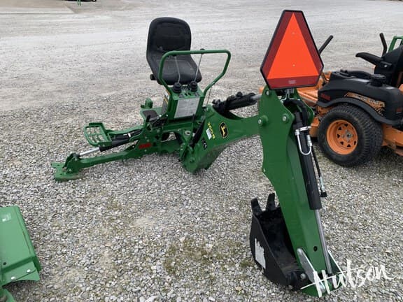 Image of John Deere 260B equipment image 3