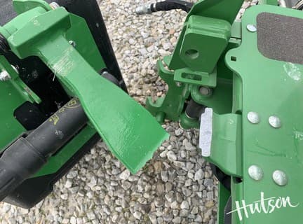 Image of John Deere 260B equipment image 4