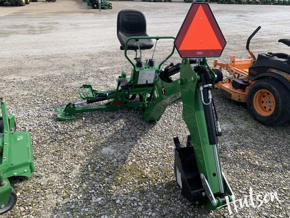 Image of John Deere 260B equipment image 2