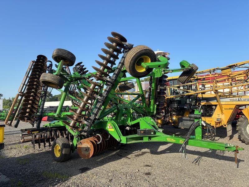 Image of John Deere 2623VT Primary image