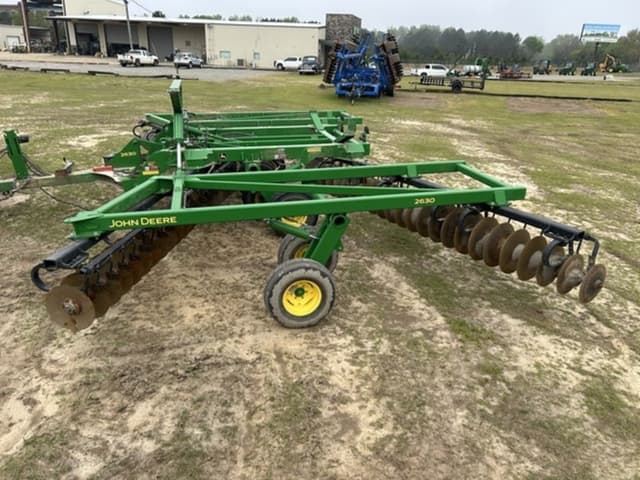 Image of John Deere 2630 equipment image 2