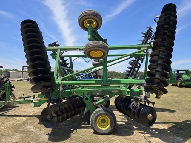 Image of John Deere 2630 equipment image 4