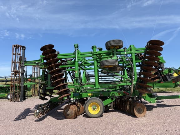 Image of John Deere 2633 Primary image