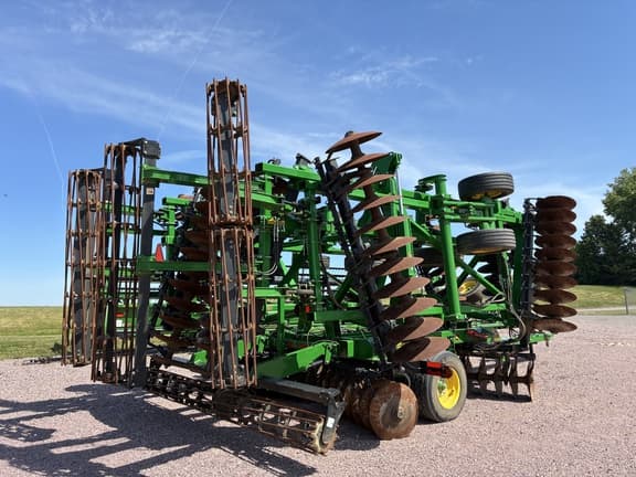 Image of John Deere 2633 equipment image 1