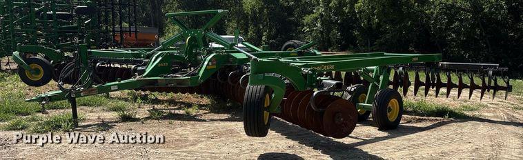 Image of John Deere 2633 Primary image