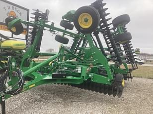 Main image John Deere 2660VT 1