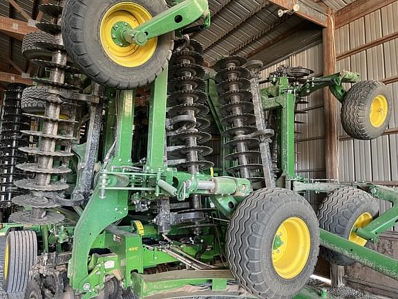 Image of John Deere 2660VT equipment image 2