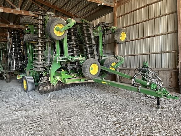 Image of John Deere 2660VT Primary image