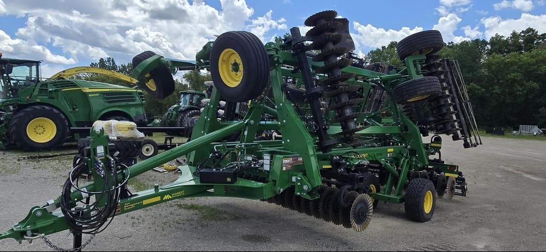 Image of John Deere 2660VT Primary image