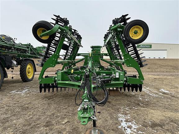 Image of John Deere 2660VT equipment image 1